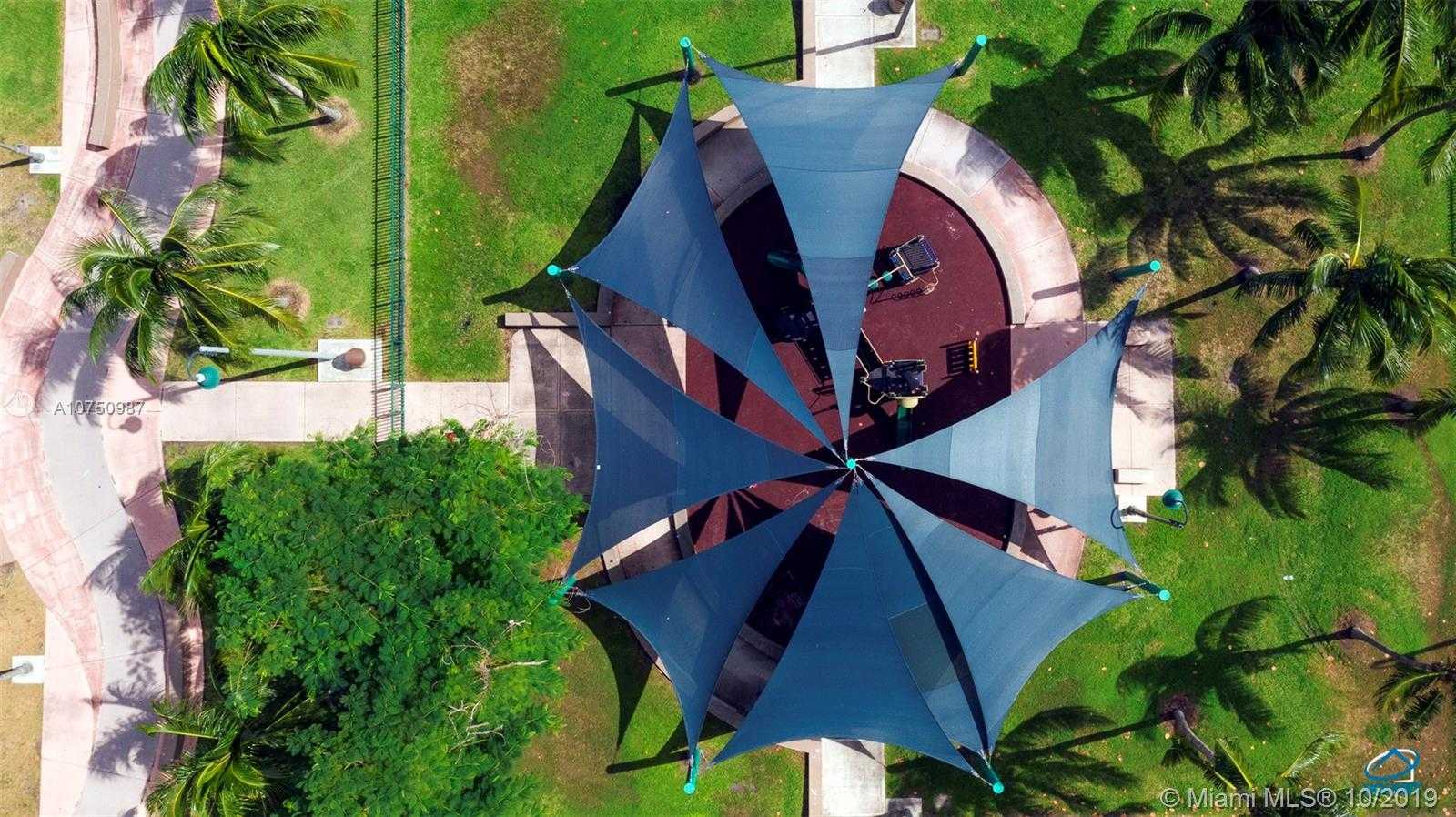 Small Object Image