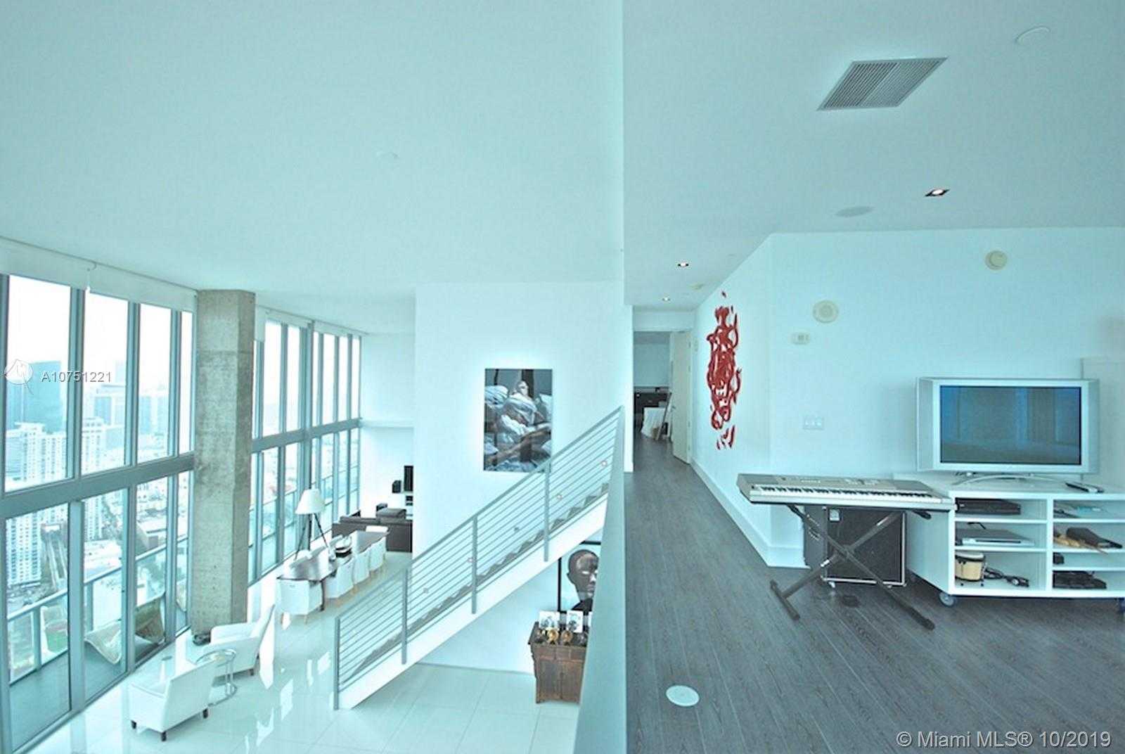 Small Image of 888 BISCAYNE BLVD #5708, Miami Number 31