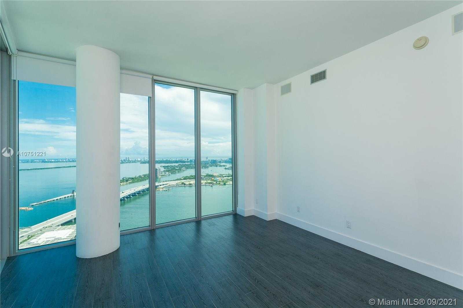 Small Image of 888 BISCAYNE BLVD #5708, Miami Number 4