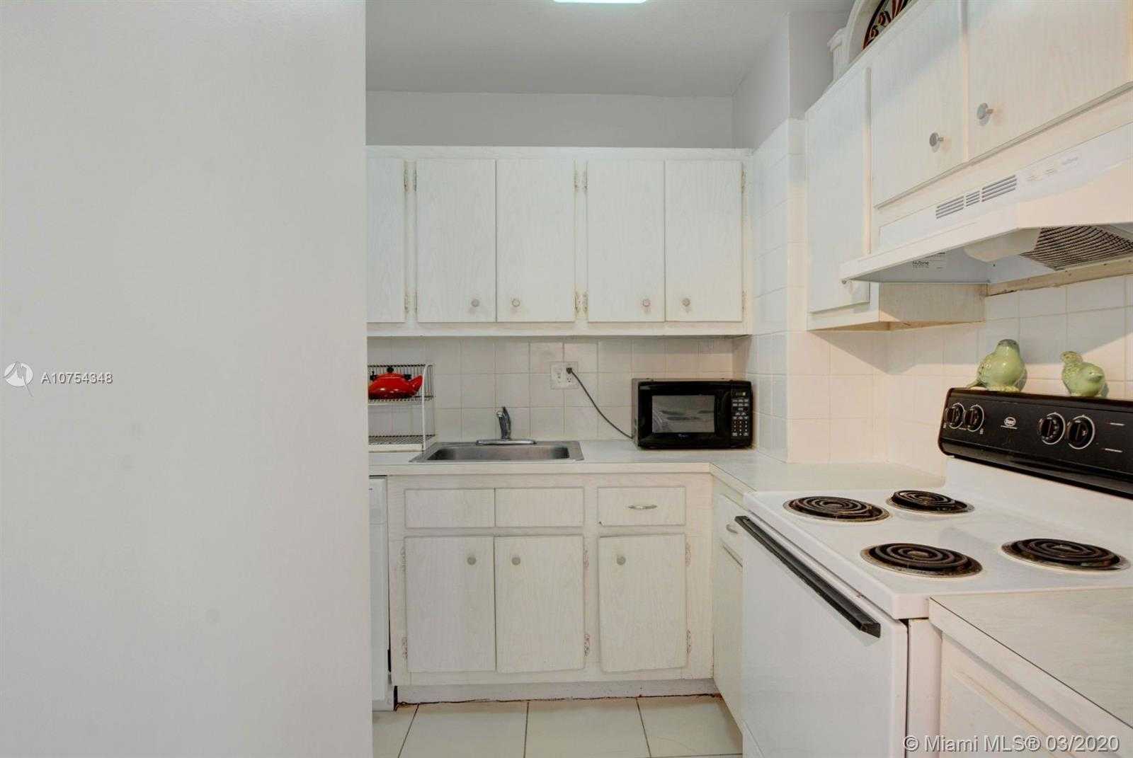 Small Image of 1865 79TH ST CSWY #3F, North Bay Village Number 7