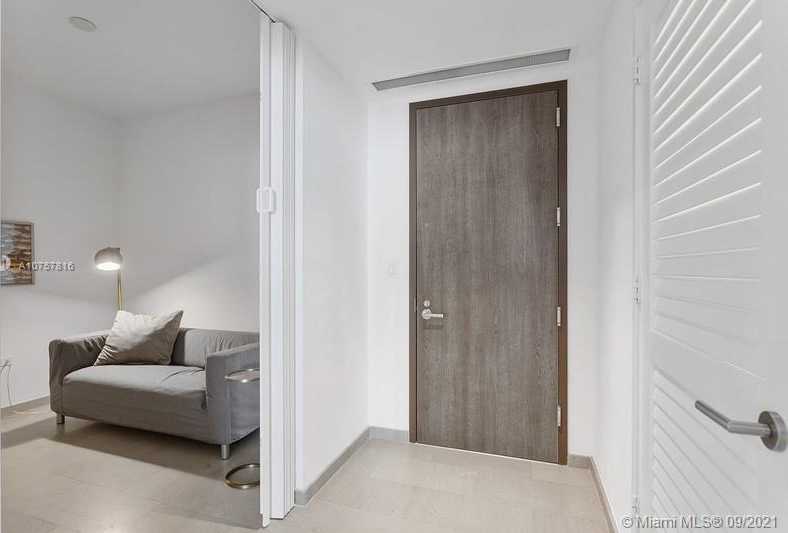 Small Image of 68 SOUTH EAST 6TH ST #1209, Miami Number 2