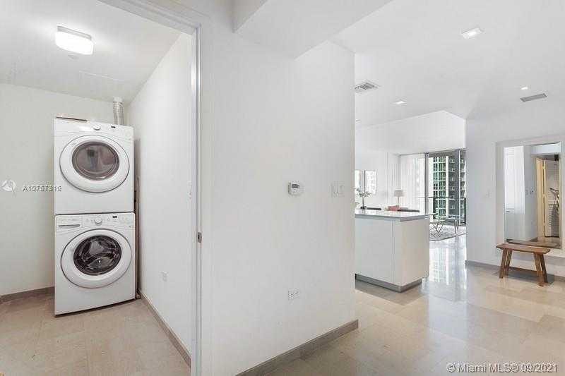 Small Image of 68 SOUTH EAST 6TH ST #1209, Miami Number 4