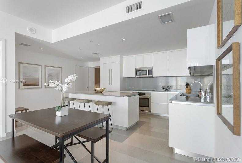Small Image of 68 SOUTH EAST 6TH ST #1209, Miami Number 8