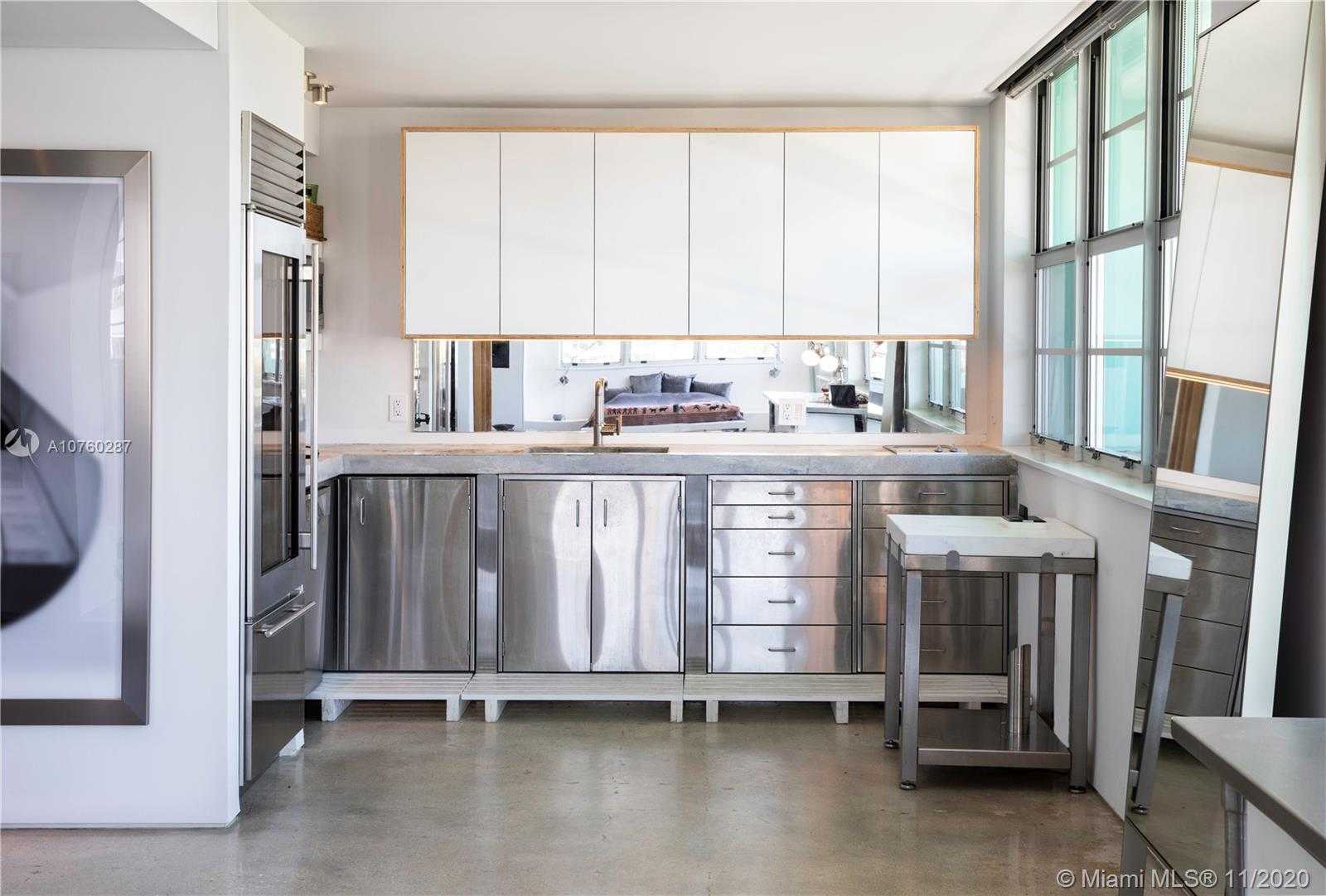 Small Image of 301 OCEAN DR #401, Miami Beach Number 13