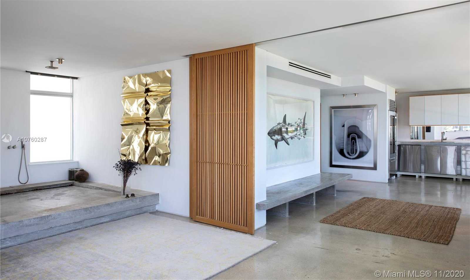 Small Image of 301 OCEAN DR #401, Miami Beach Number 5