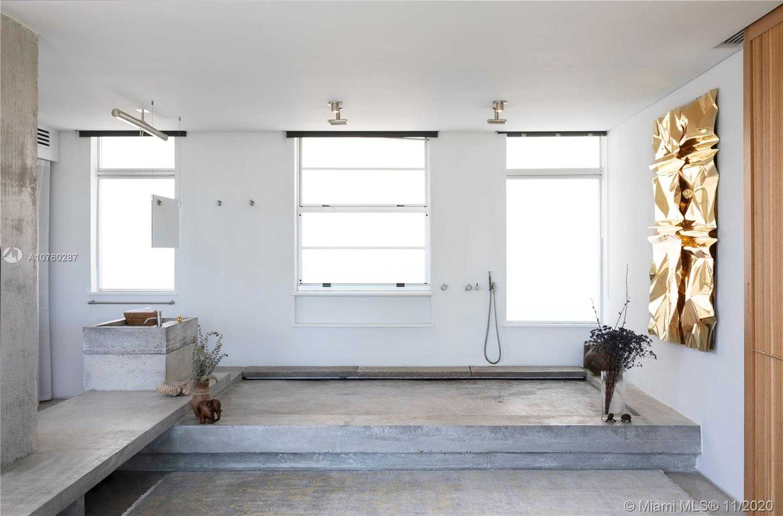 Small Image of 301 OCEAN DR #401, Miami Beach Number 7