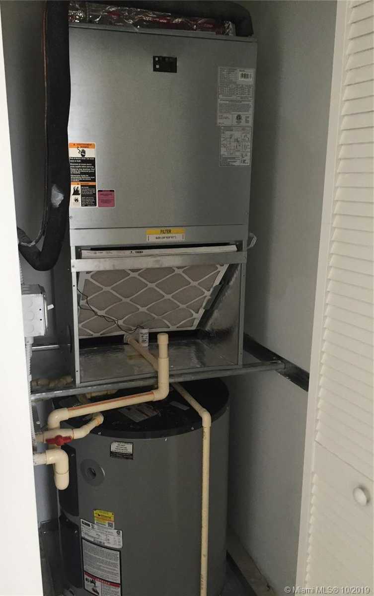 Small Image of 4250 BISCAYNE BLVD #1618, Miami Number 20