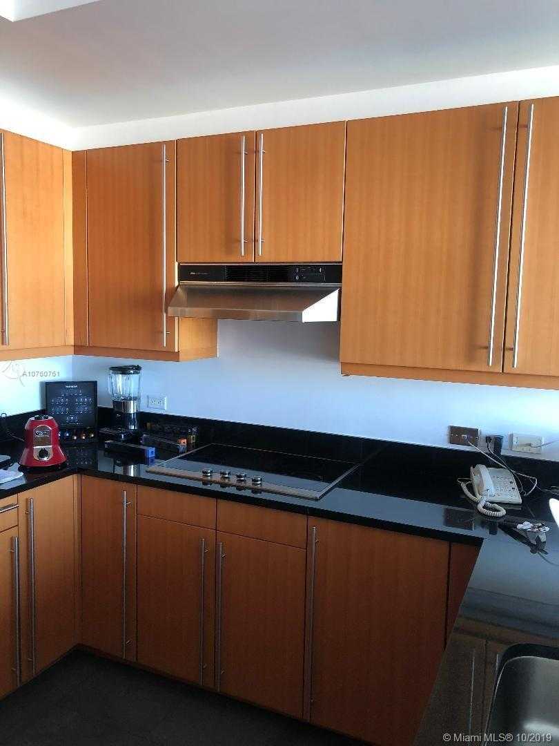 Small Image of 1425 BRICKELL AVE #47C, Miami Number 3