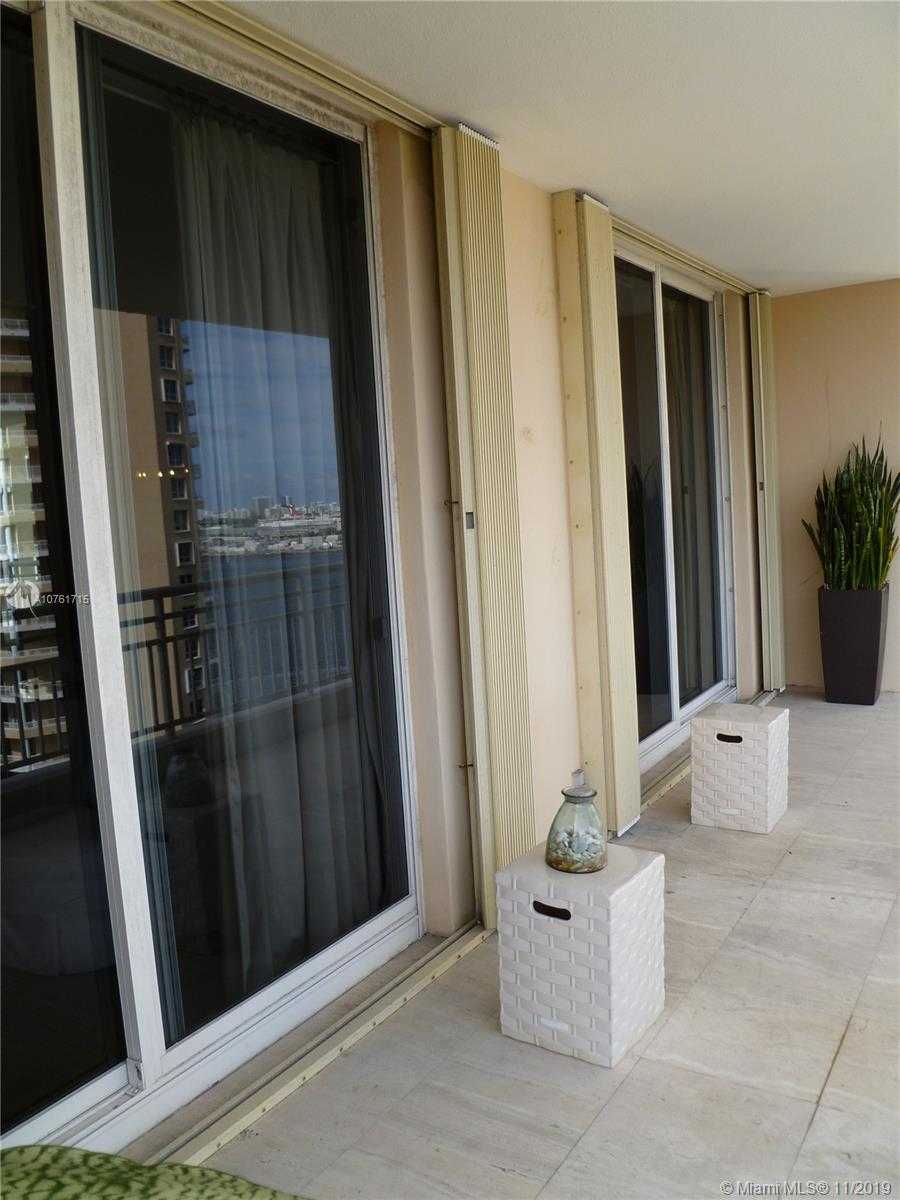 Small Image of 888 BRICKELL KEY DR #1707, Miami Number 5