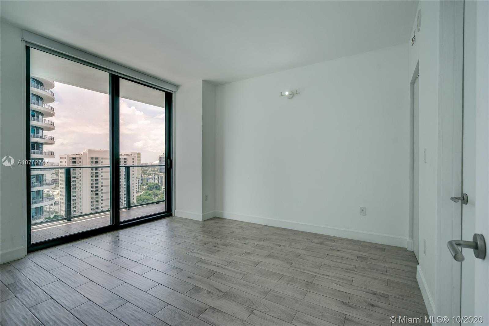 Small Image of 1300 S Miami Ave, Miami, FL 33130, USA Number 12
