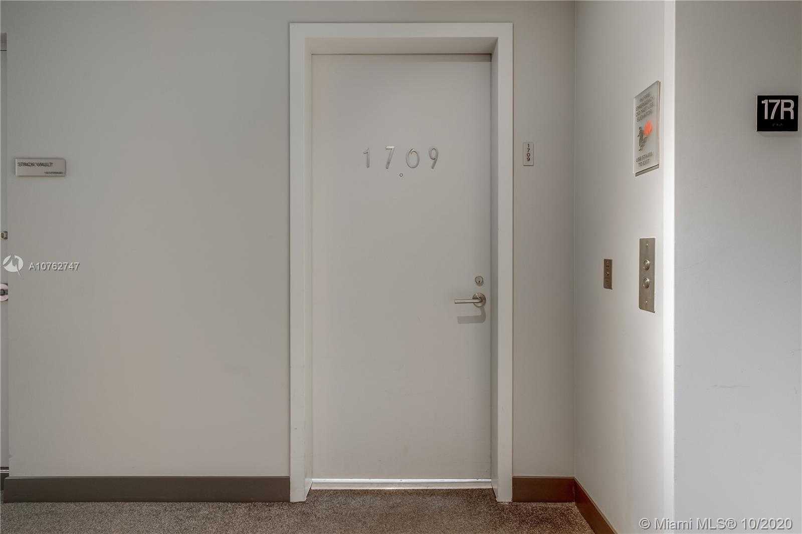 Small Image of 1300 S Miami Ave, Miami, FL 33130, USA Number 14