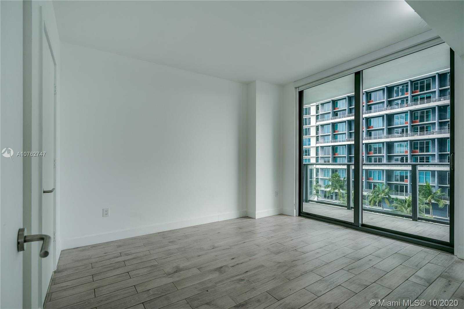 Small Image of 1300 S Miami Ave, Miami, FL 33130, USA Number 2