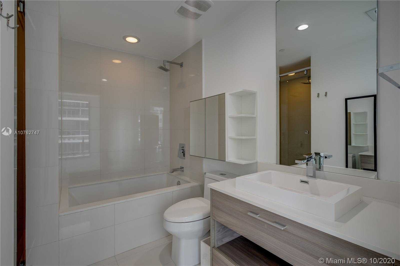 Small Image of 1300 S Miami Ave, Miami, FL 33130, USA Number 21