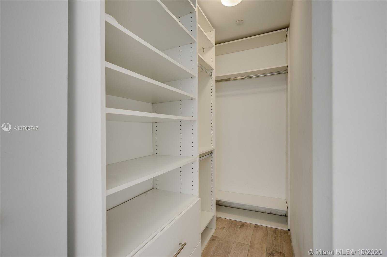 Small Image of 1300 S Miami Ave, Miami, FL 33130, USA Number 27