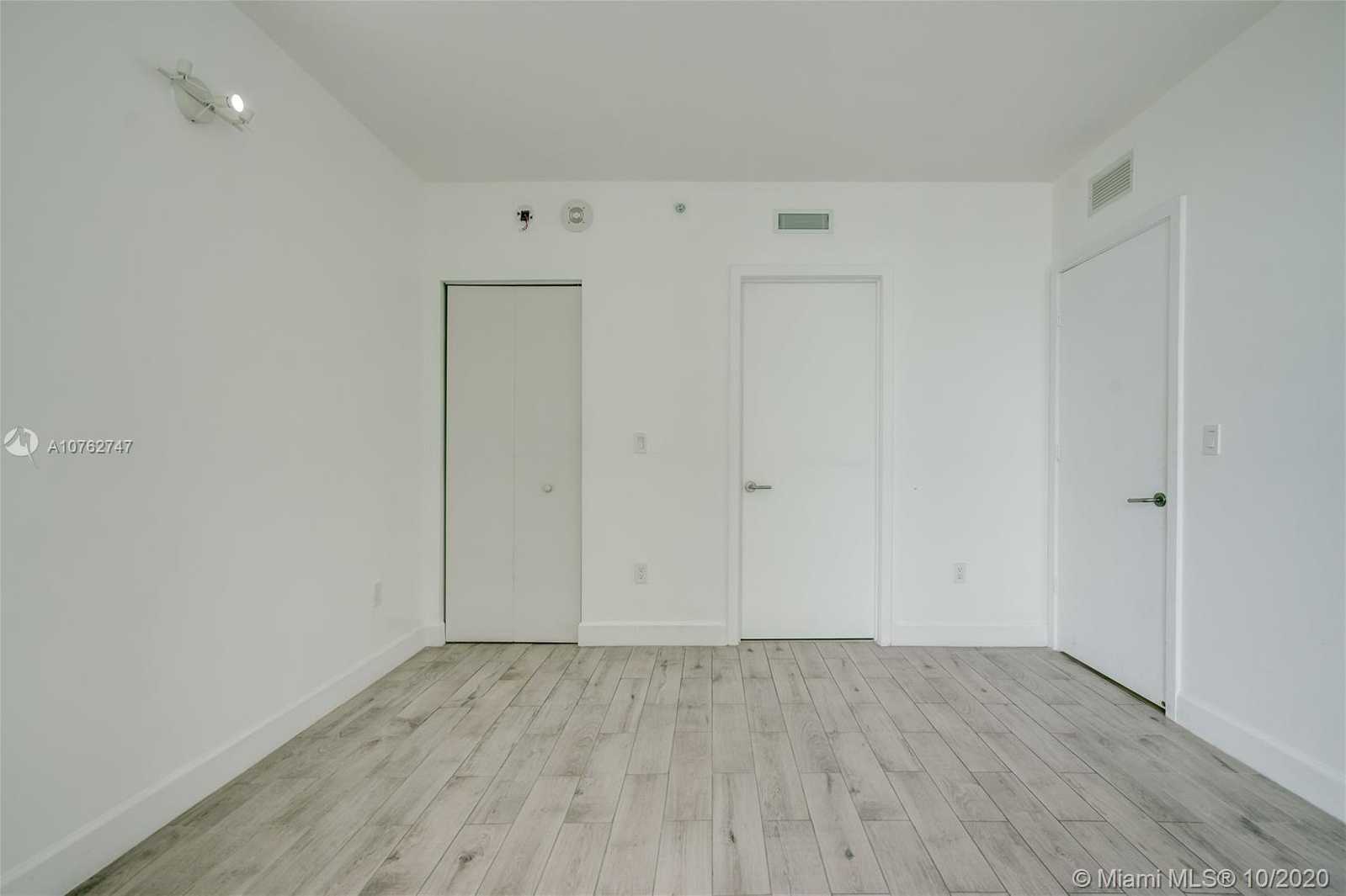 Small Image of 1300 S Miami Ave, Miami, FL 33130, USA Number 28
