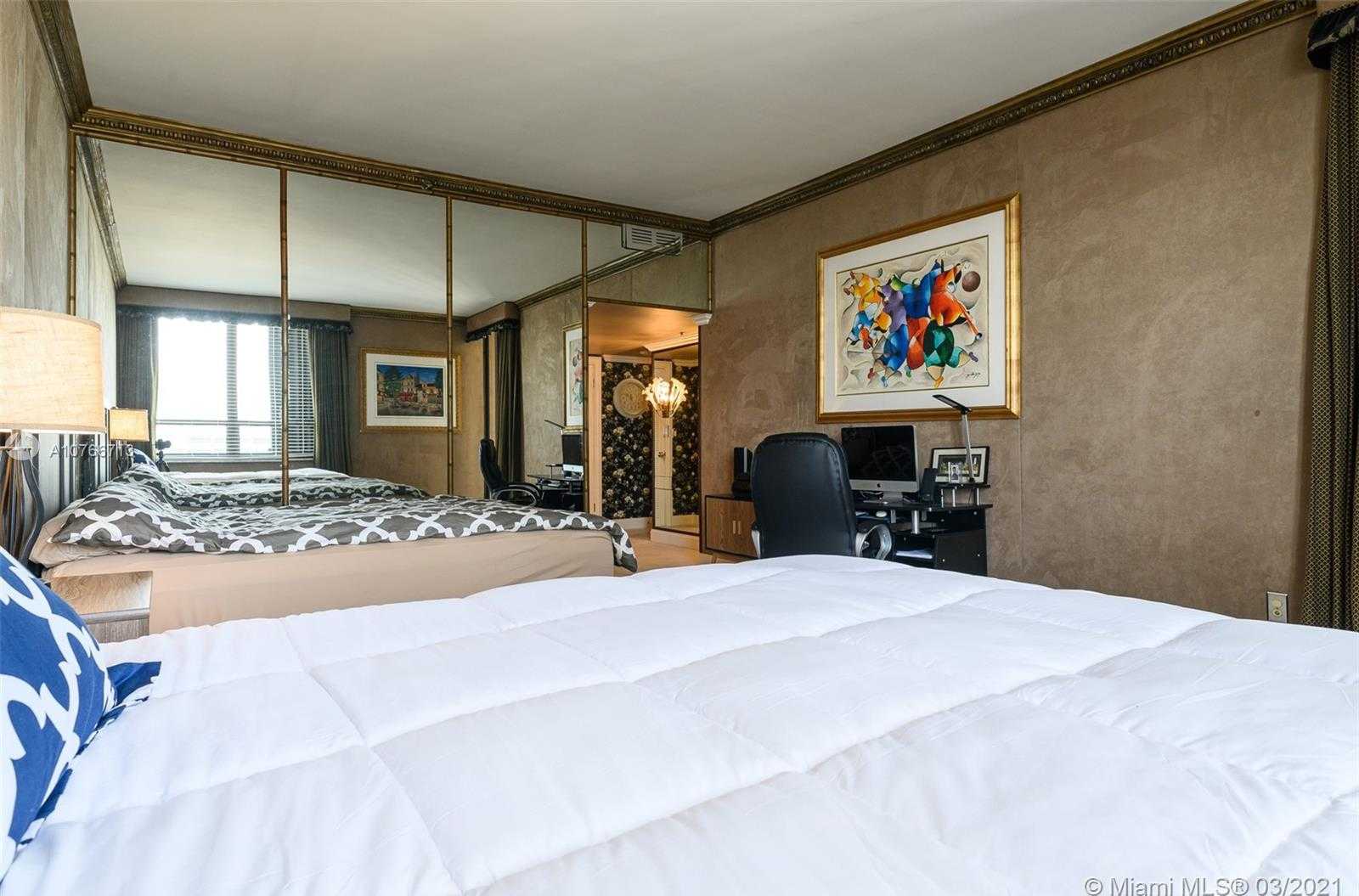 Small Image of 10175 COLLINS AVE #PH5, Bal Harbour Number 27