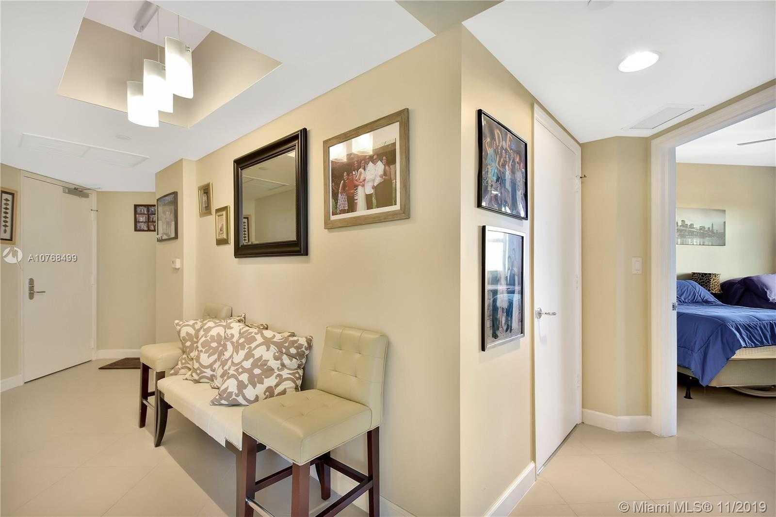 Small Image of 19900 EAST COUNTRY CLUB #810, Aventura Number 19