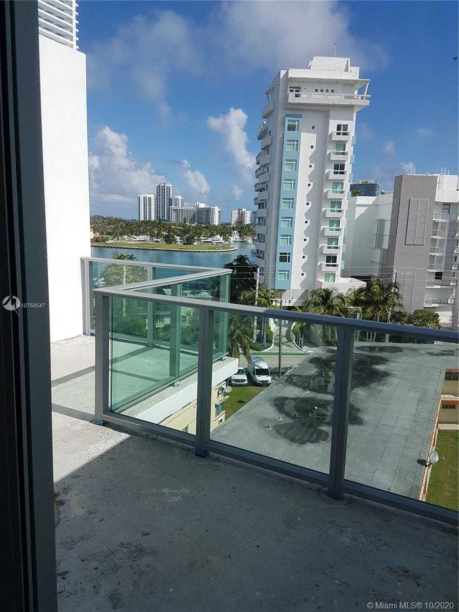 Small Object Image