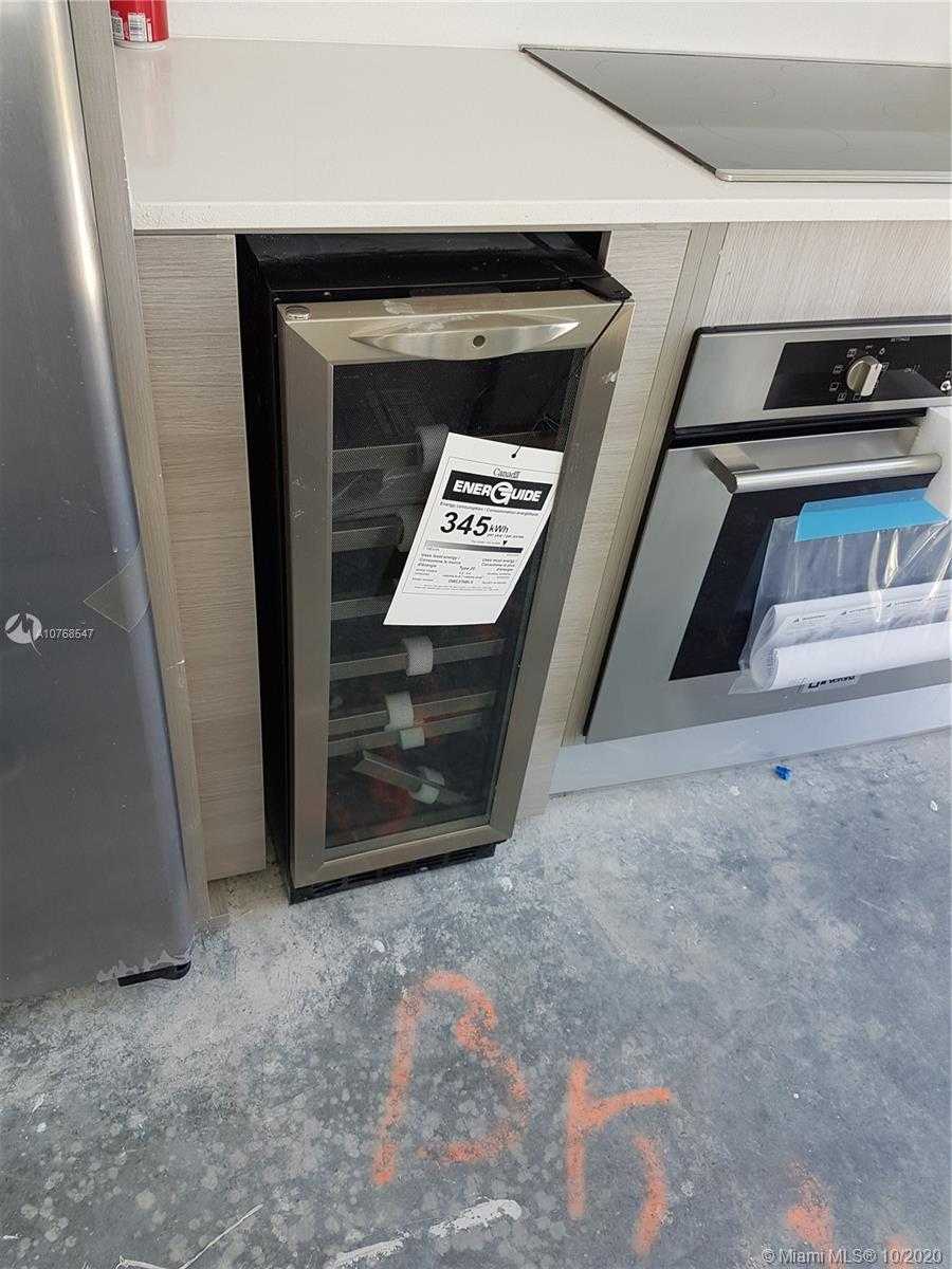 Small Object Image