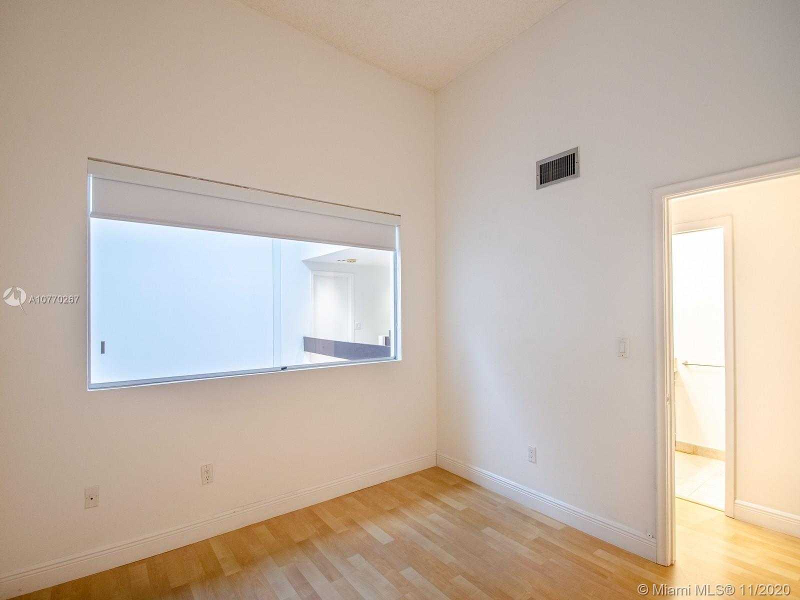 Small Image of 313 Poinciana Island Dr, Sunny Isles Beach, FL 33160, USA Number 15