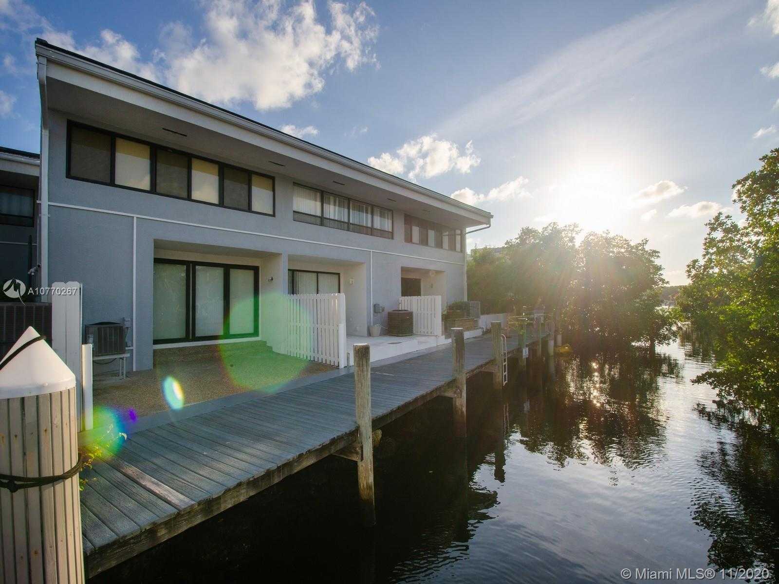 Small Image of 313 Poinciana Island Dr, Sunny Isles Beach, FL 33160, USA Number 23