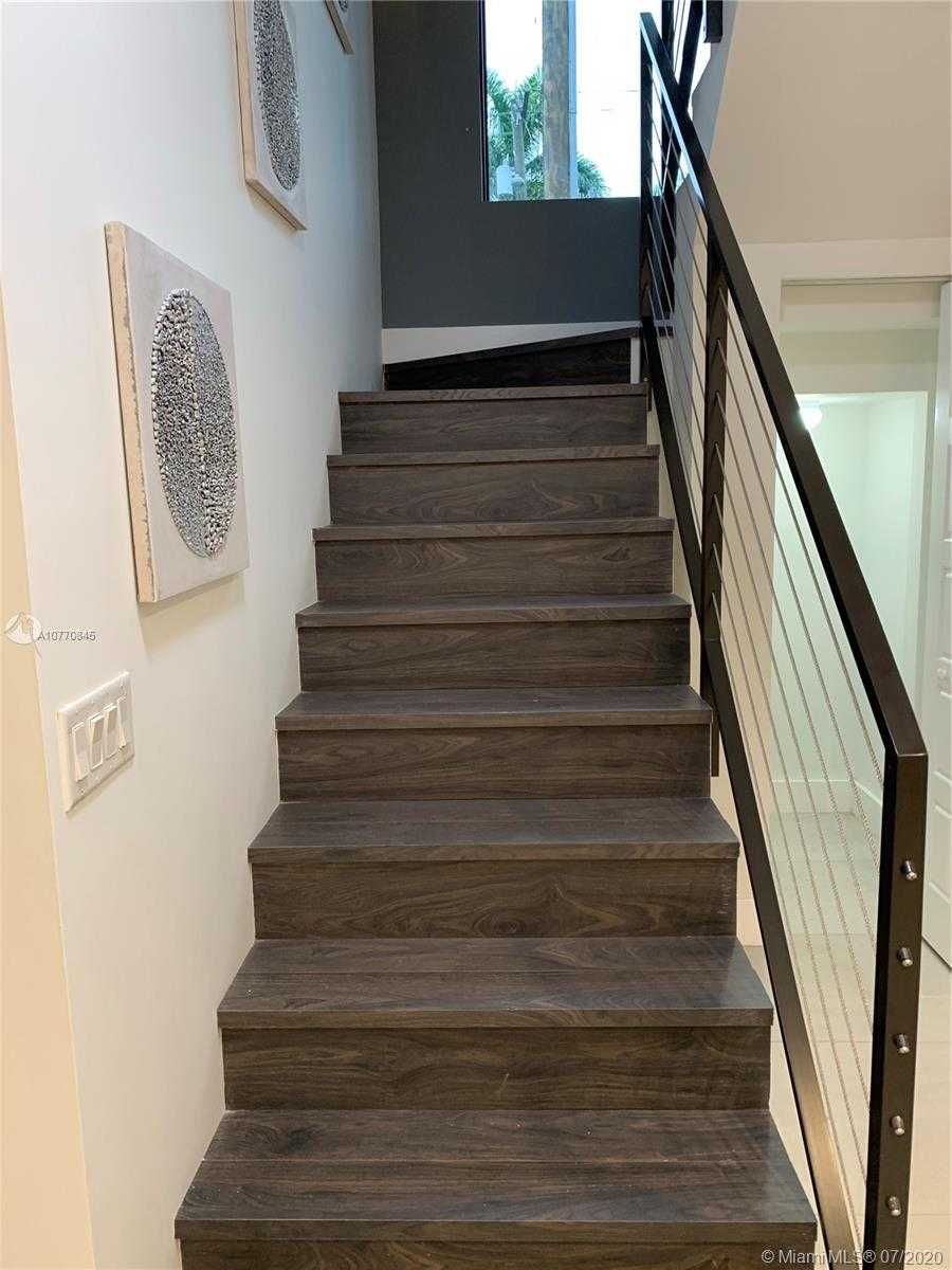 Small Image of 3242 SOUTH WEST 44TH ST #1, Fort Lauderdale Number 16