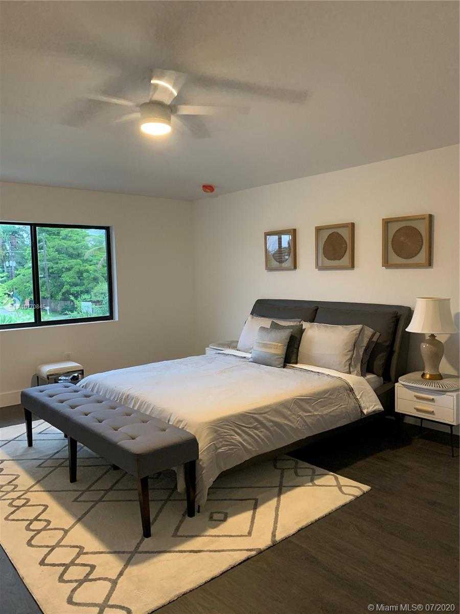 Small Image of 3242 SOUTH WEST 44TH ST #1, Fort Lauderdale Number 18