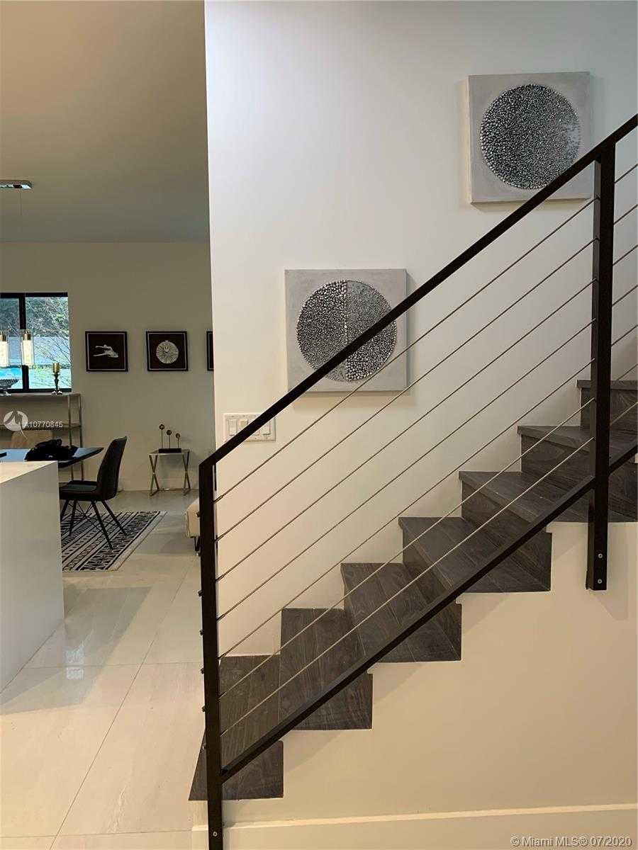 Small Image of 3242 SOUTH WEST 44TH ST #1, Fort Lauderdale Number 9