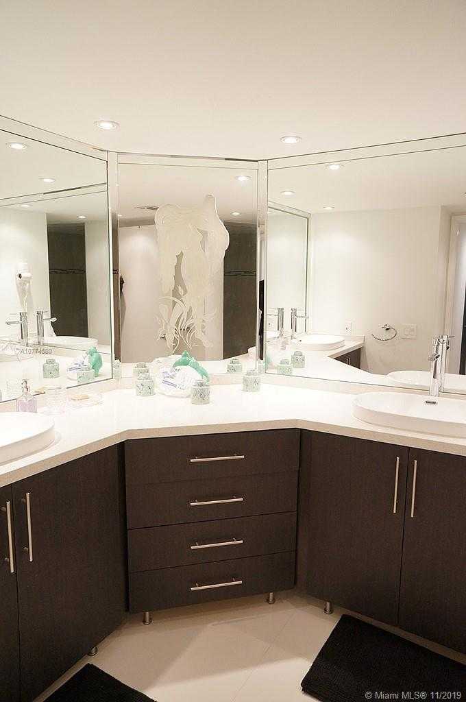 Small Image of 1717 NORTH BAYSHORE DR #A-2639, Miami Number 18