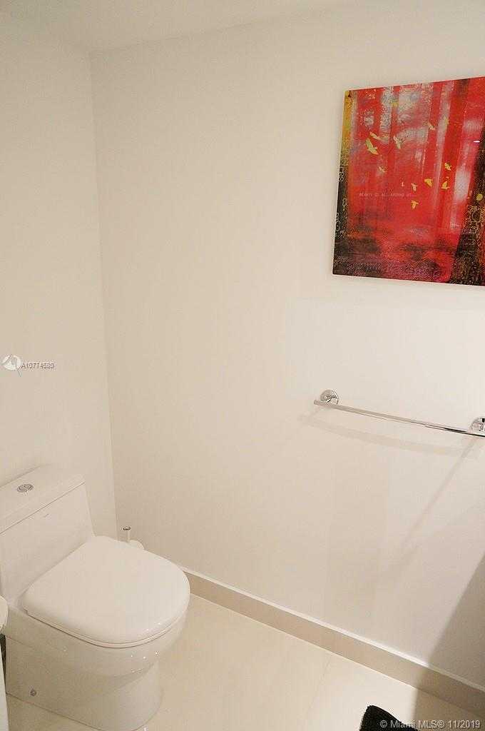 Small Image of 1717 NORTH BAYSHORE DR #A-2639, Miami Number 19