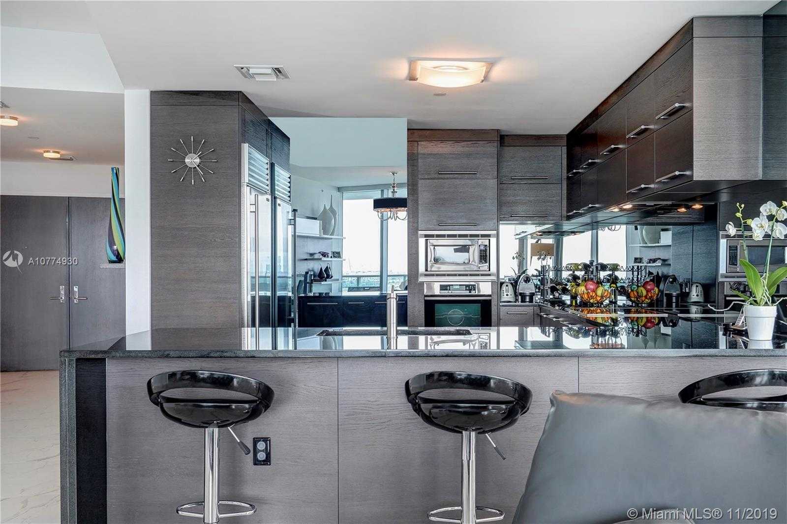 Small Image of 900 BISCAYNE BLVD #2706, Miami Number 10