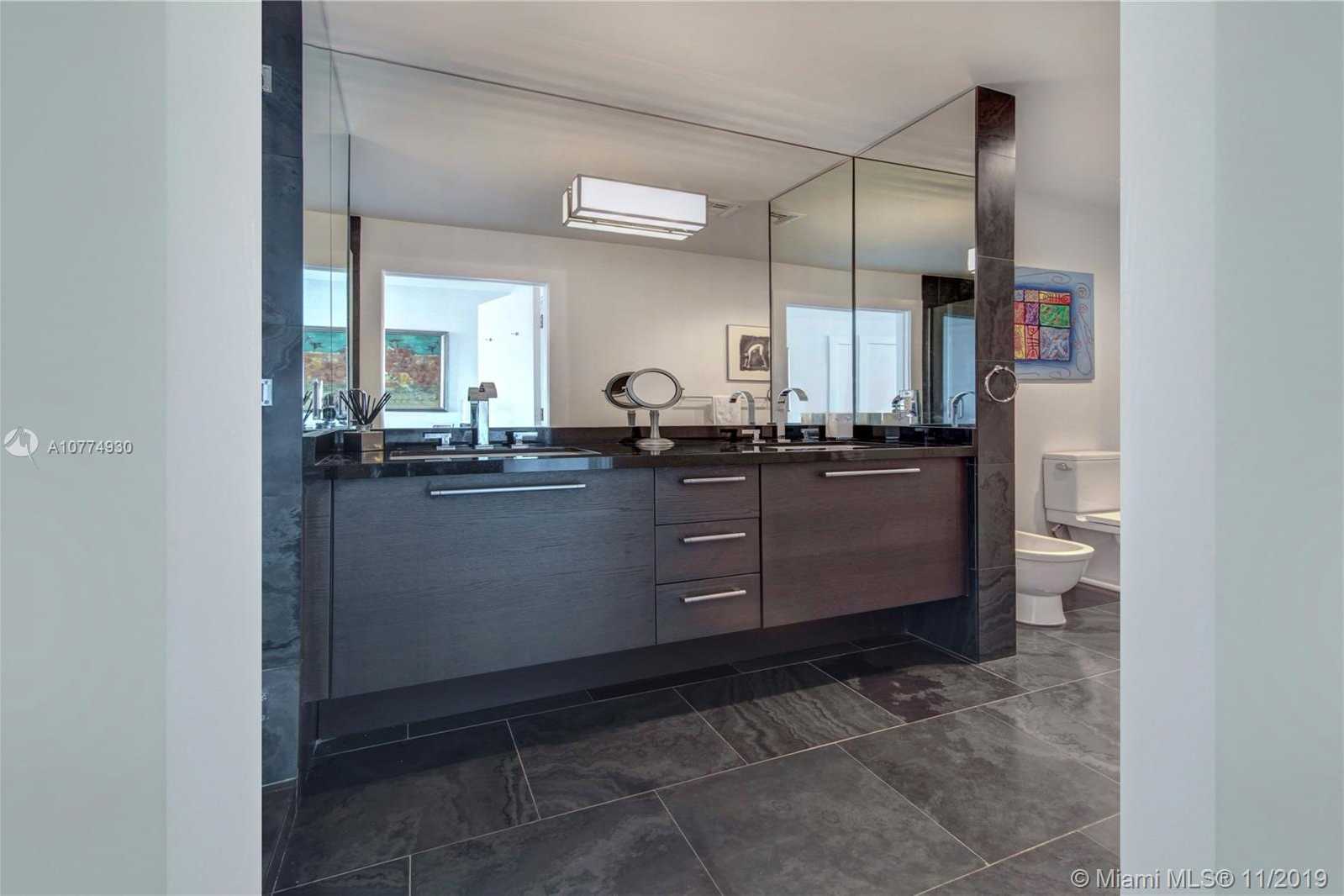 Small Image of 900 BISCAYNE BLVD #2706, Miami Number 21