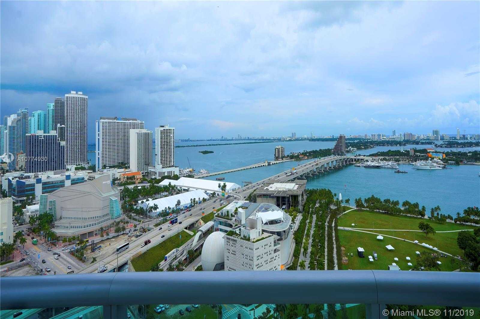 Small Image of 900 BISCAYNE BLVD #2706, Miami Number 4