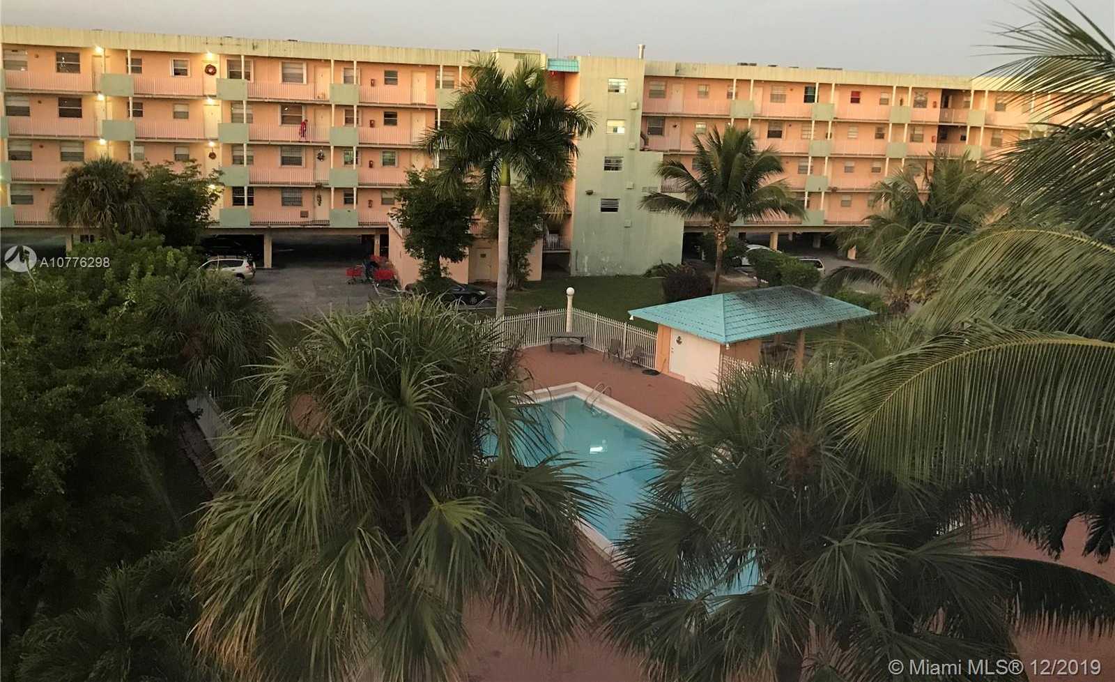 Small Image of 1655 W 44th Pl, Hialeah, FL 33012, USA Number 2
