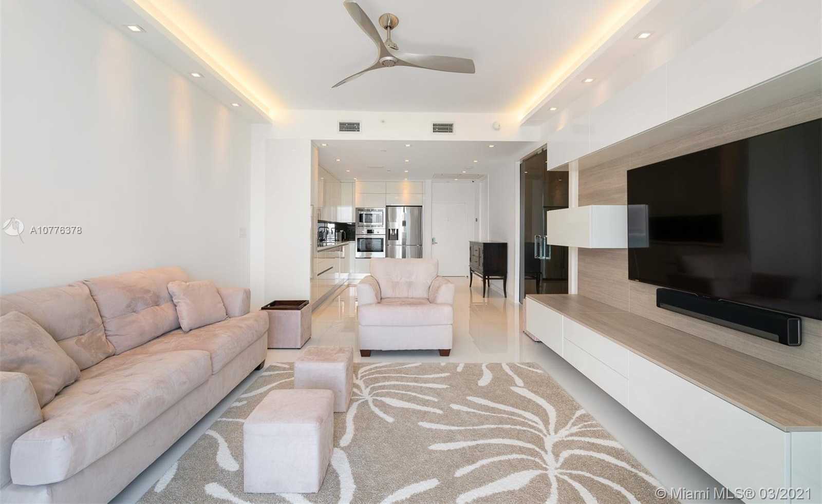 Small Image of 2301 COLLINS AVE #PH20, Miami Beach Number 2