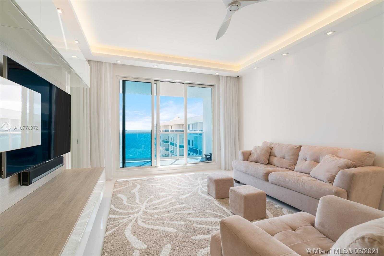 Small Image of 2301 COLLINS AVE #PH20, Miami Beach Number 3