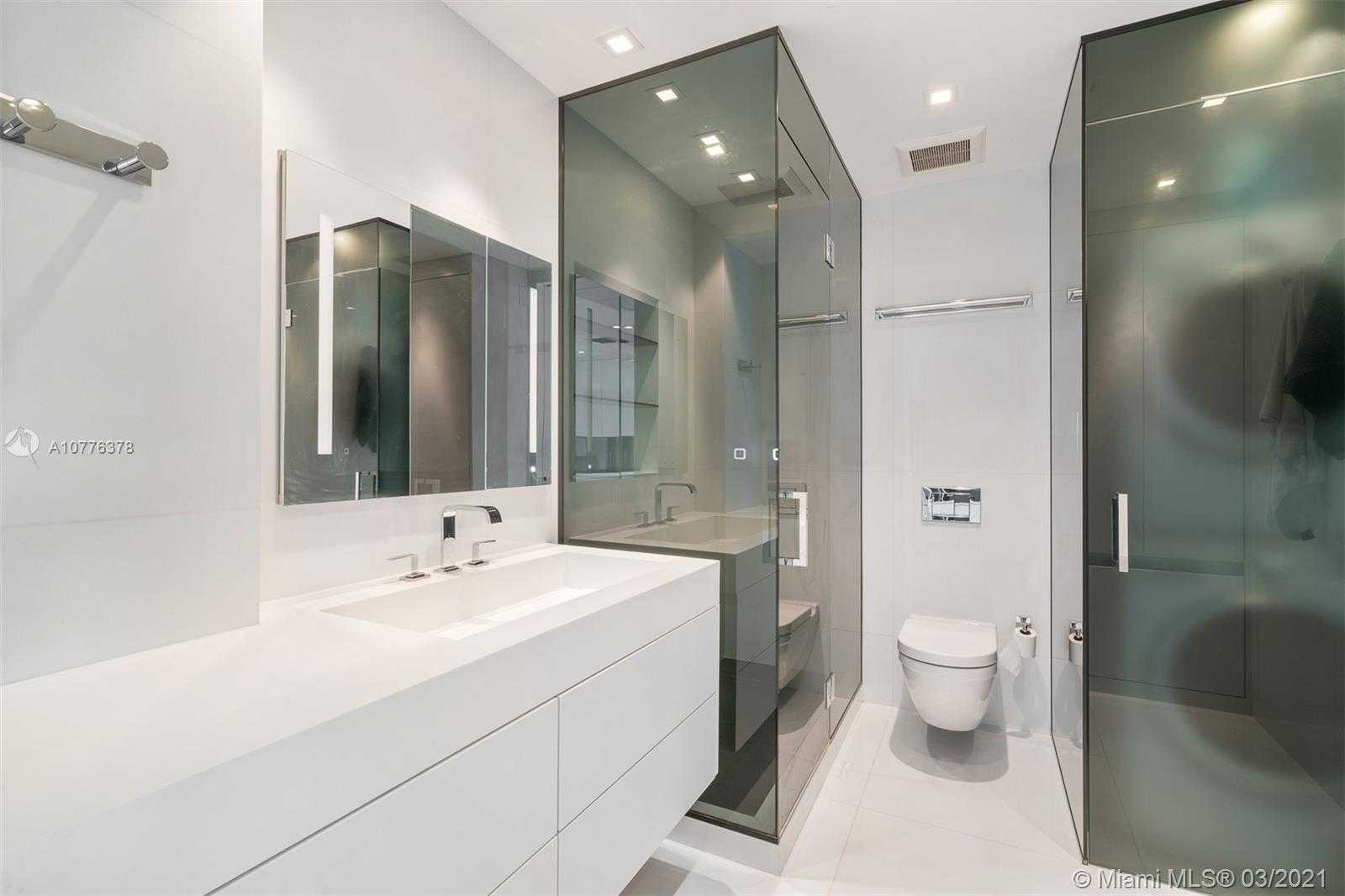 Small Image of 2301 COLLINS AVE #PH20, Miami Beach Number 9