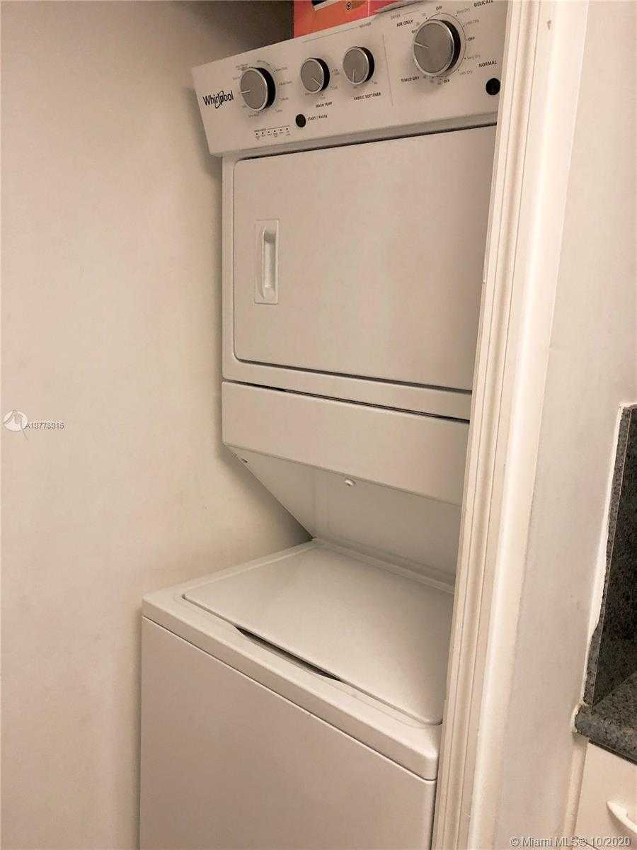 Small Object Image