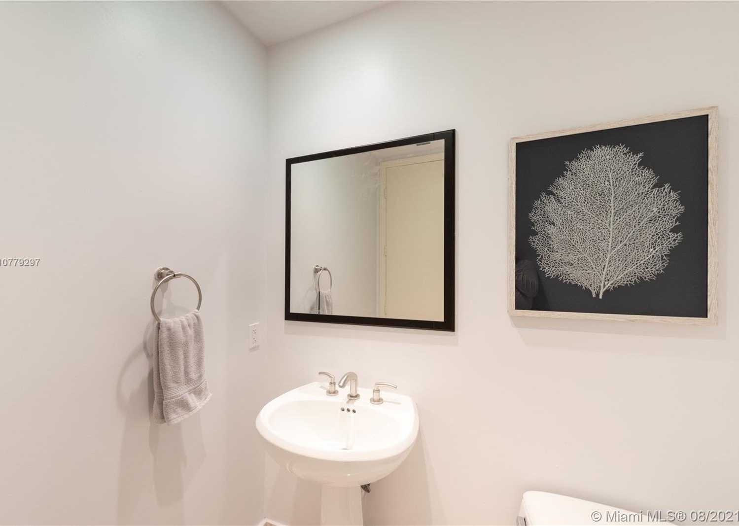 Small Image of 16047 COLLINS AVE #2104, Sunny Isles Beach Number 26