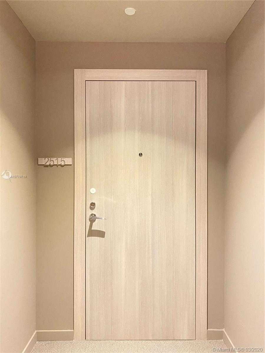 Small Object Image