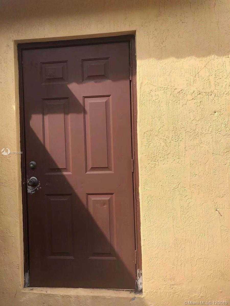Small Object Image