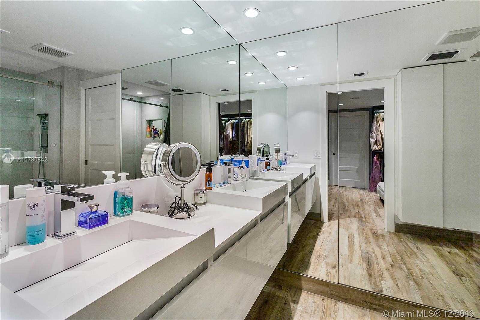 Small Image of 101 CRANDON BLVD #166, Key Biscayne Number 12