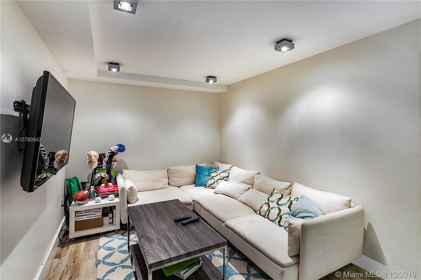 Small Image of 101 CRANDON BLVD #166, Key Biscayne Number 17