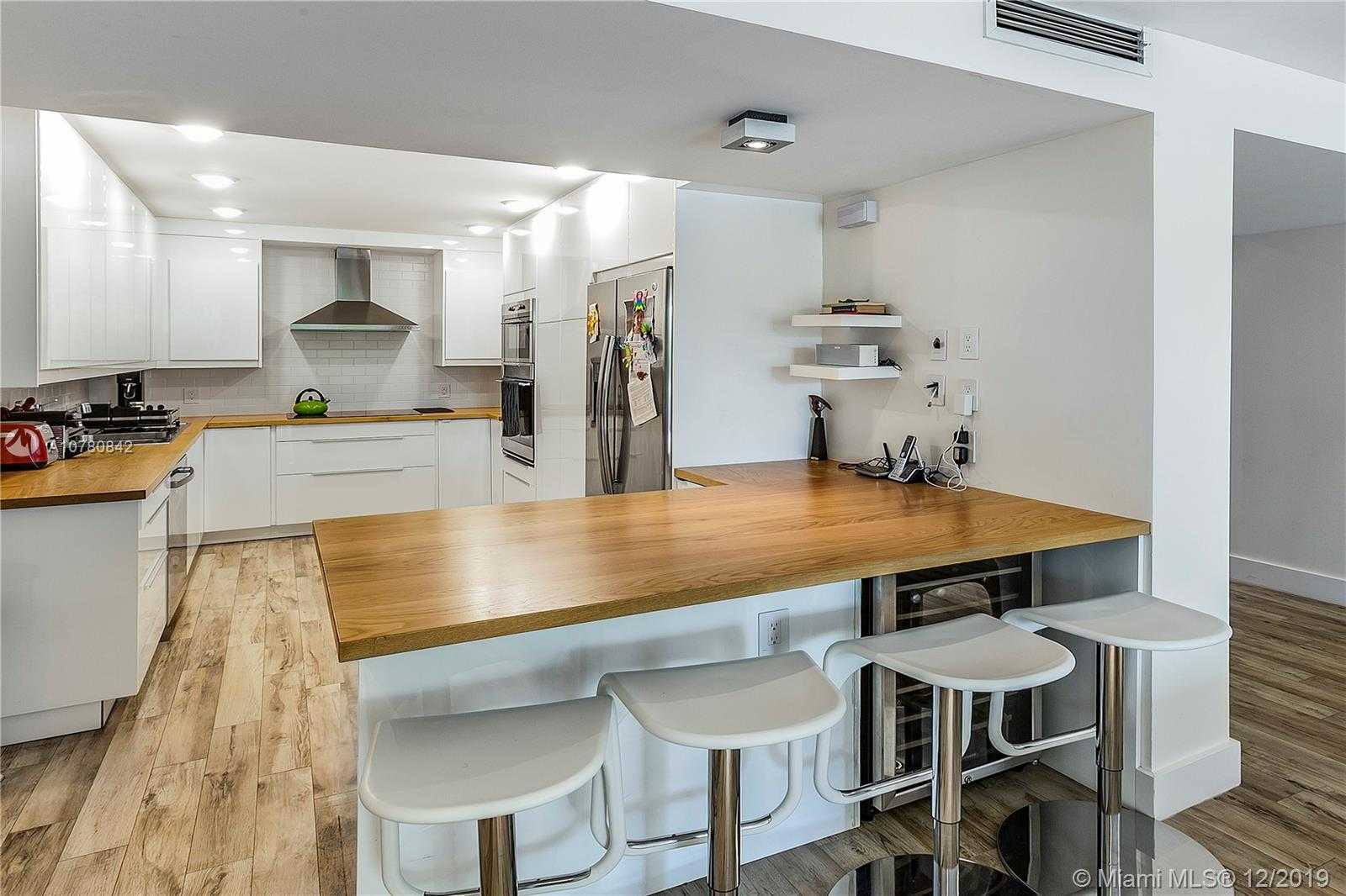 Small Image of 101 CRANDON BLVD #166, Key Biscayne Number 7