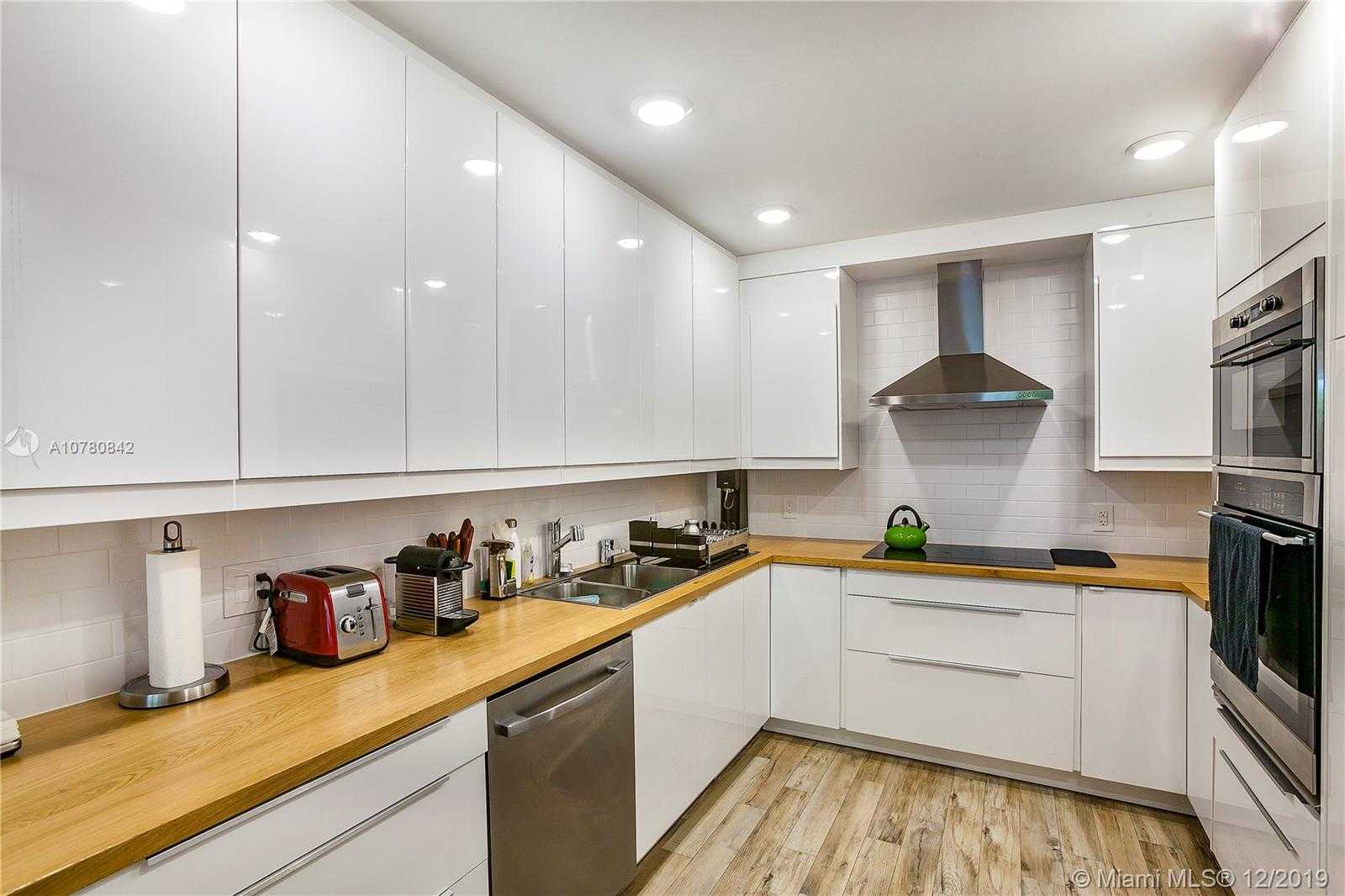 Small Image of 101 CRANDON BLVD #166, Key Biscayne Number 9