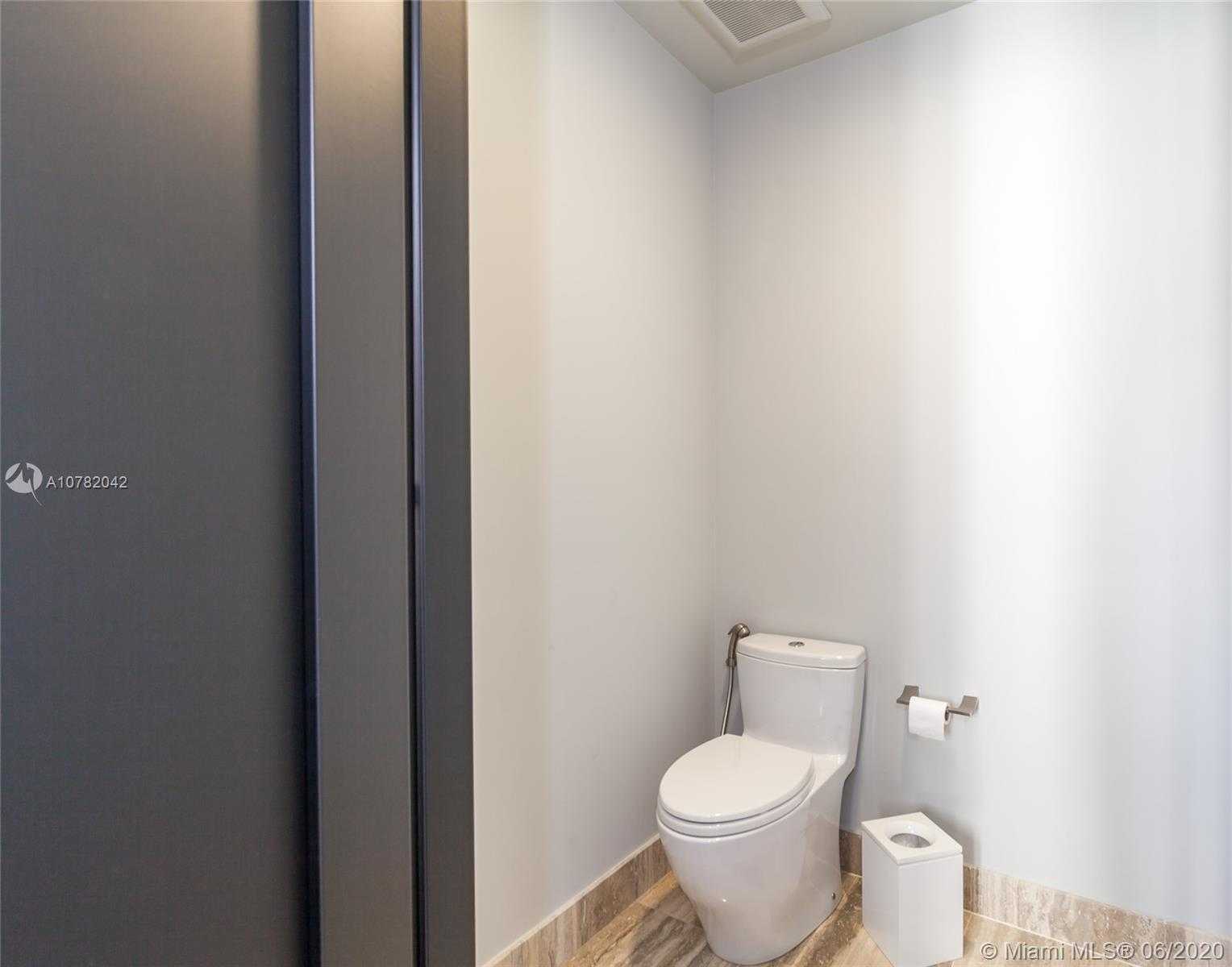Small Image of 15901 COLLINS AVE #1701, Sunny Isles Beach Number 18