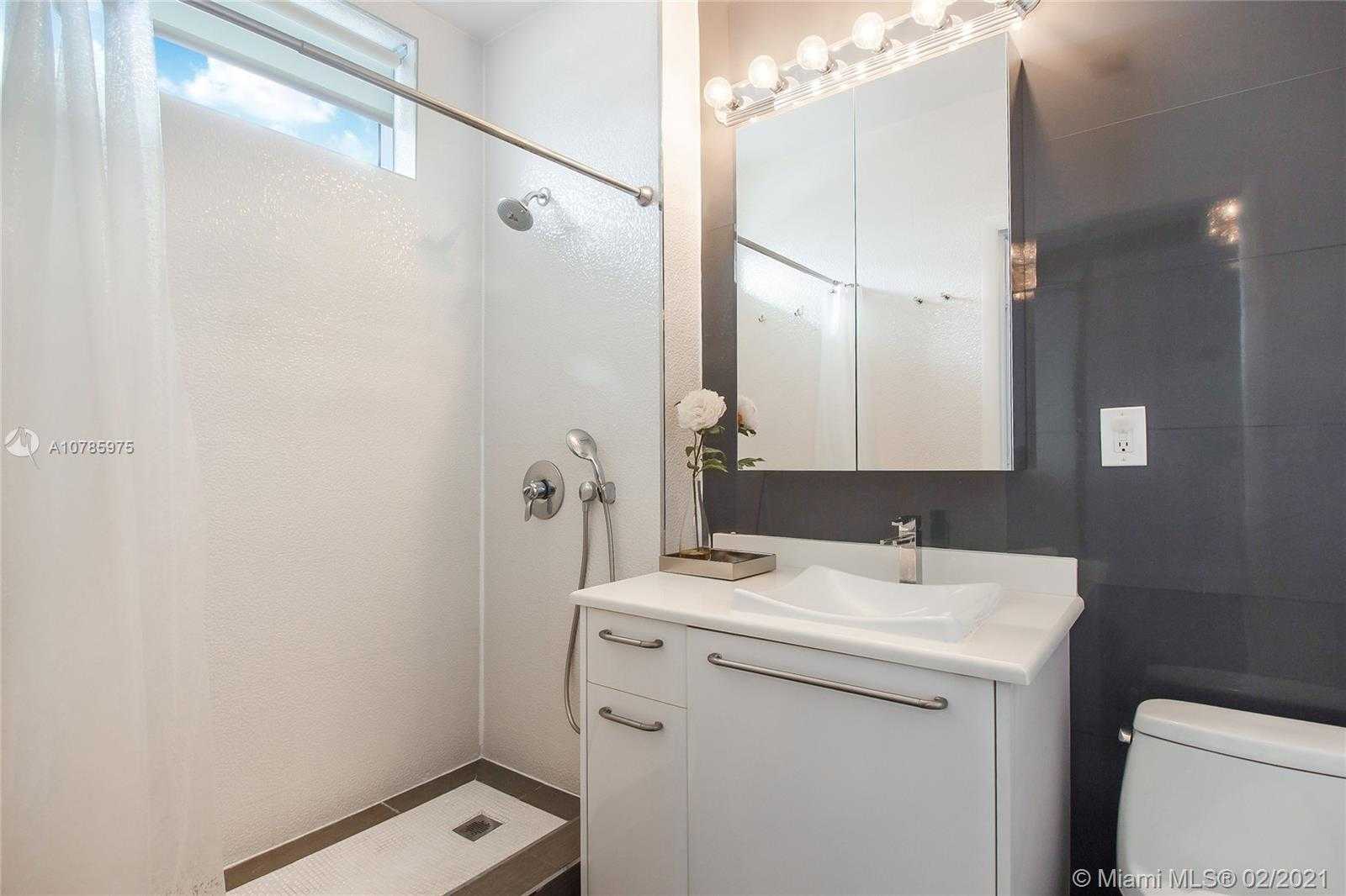 Small Image of 7934 WEST DR #704, North Bay Village Number 15