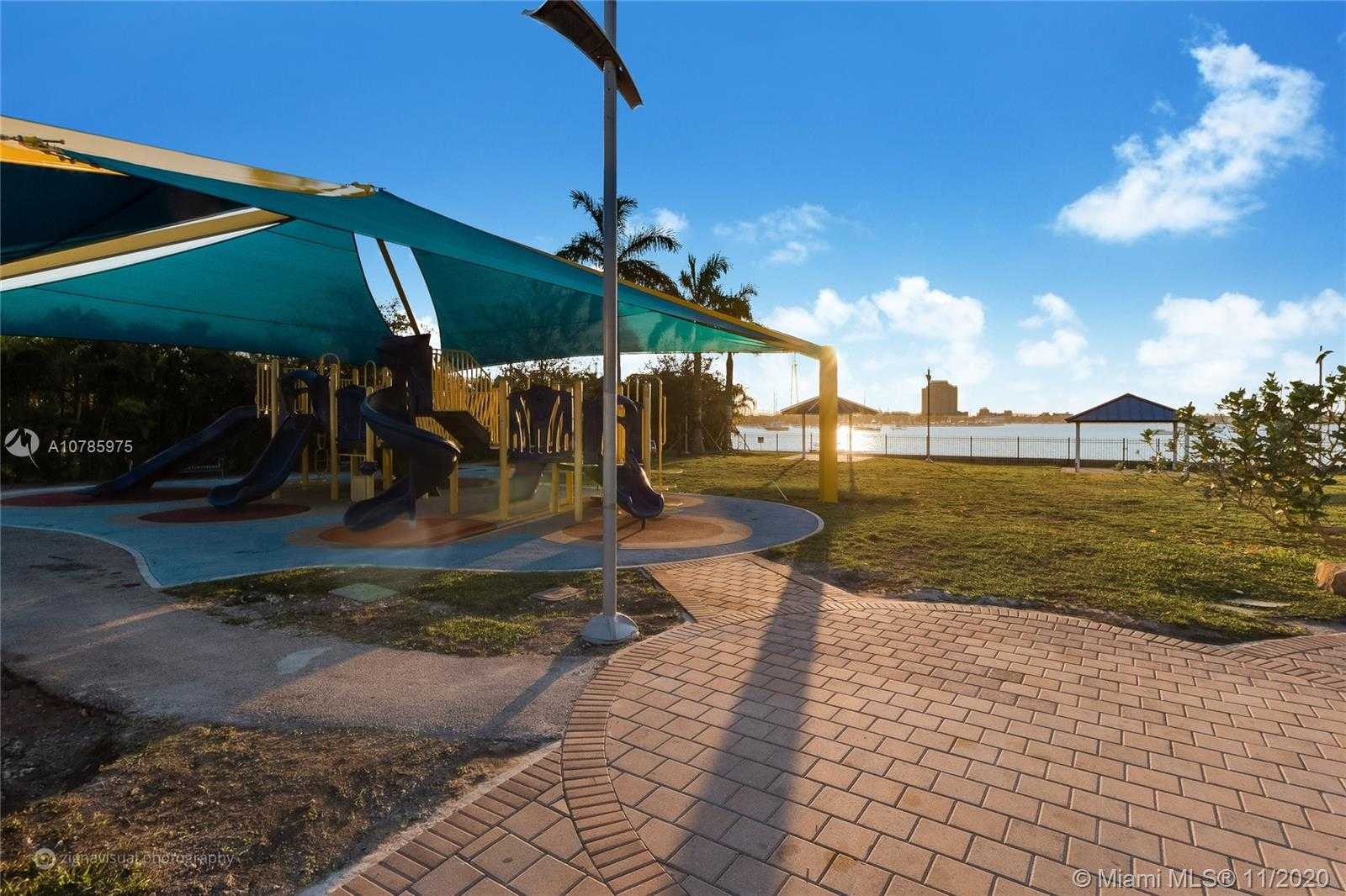 Small Image of 7934 WEST DR #704, North Bay Village Number 18