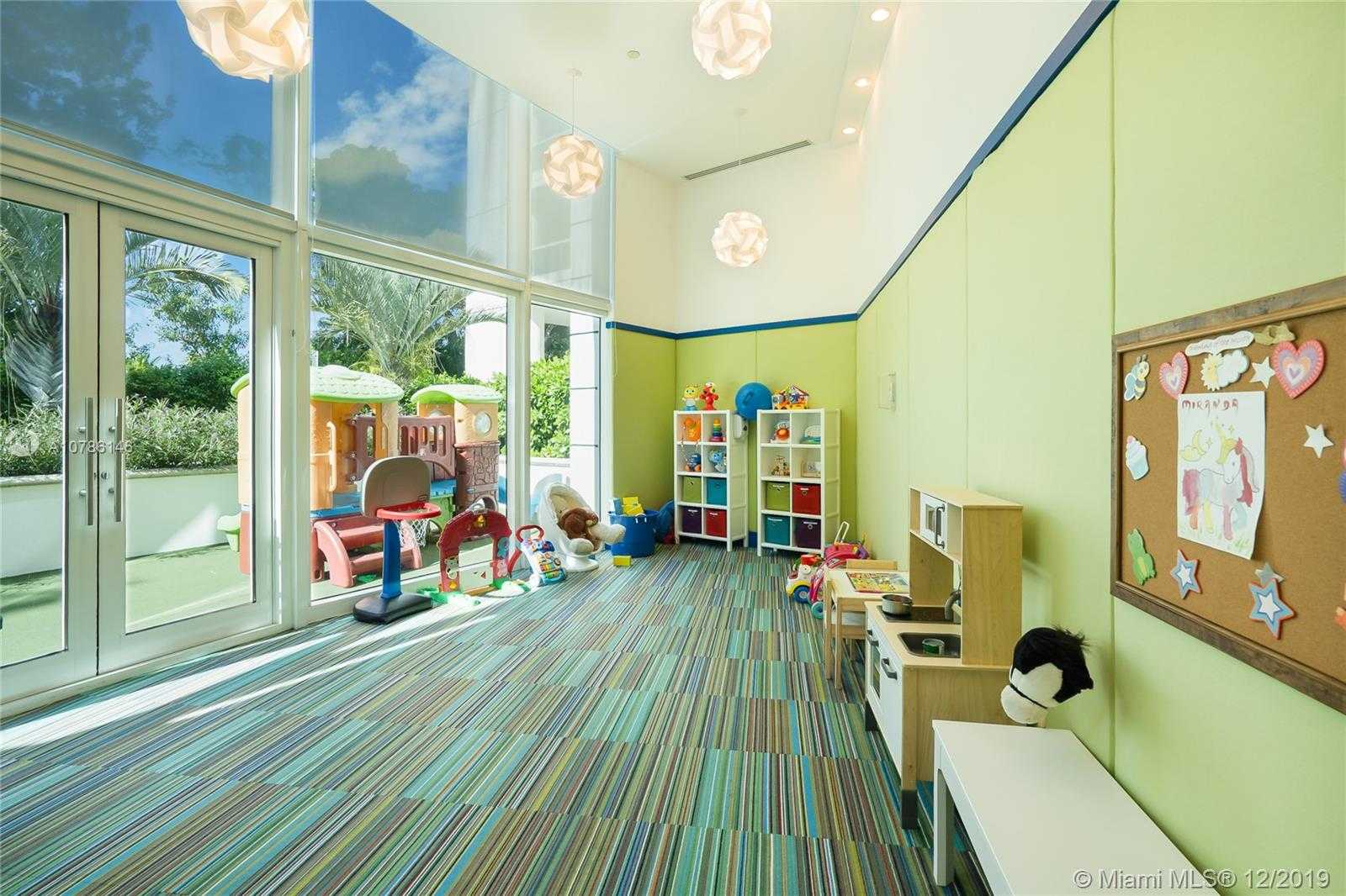 Small Image of 2127 BRICKELL AVE #3101, Miami Number 4