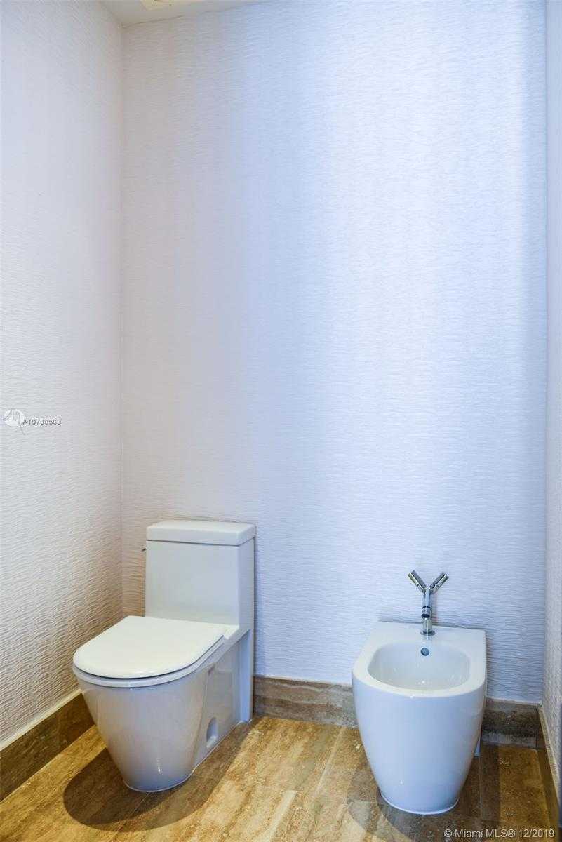 Small Object Image